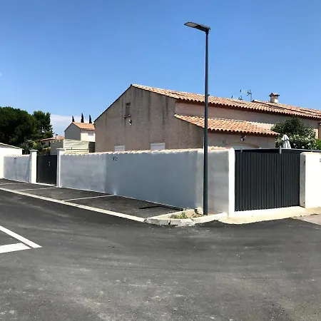 Gite De Larmonys Gigean Exterior photo