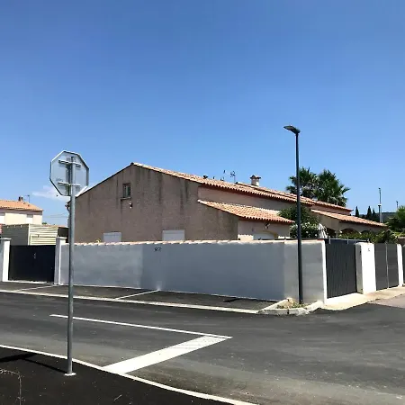 Gite De Larmonys Gigean Exterior photo